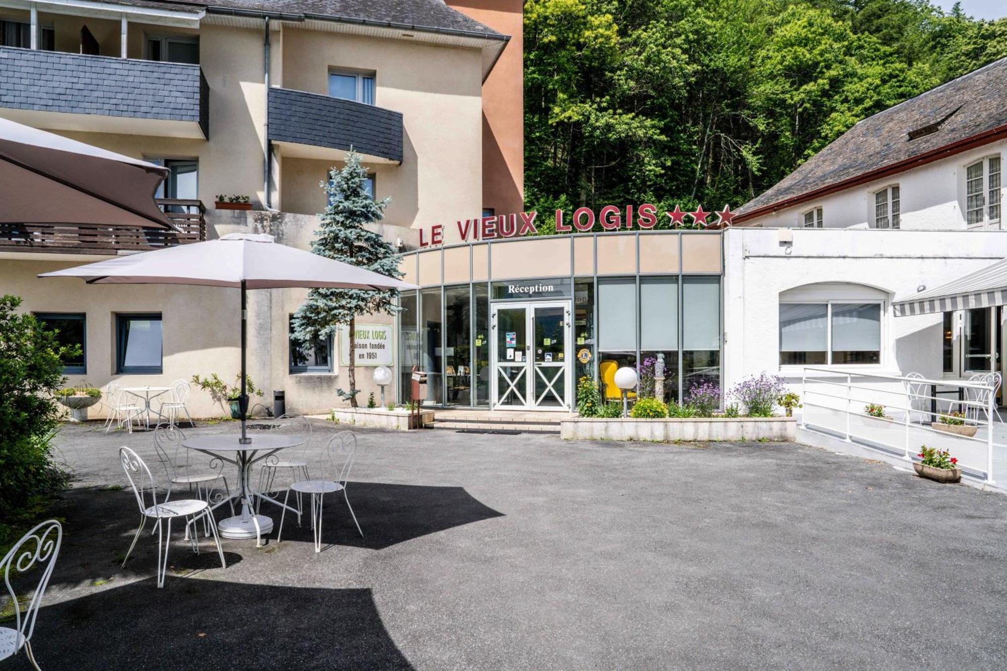Hotel Logis Le Vieux Logis Lestelle-Bétharram Exteriér fotografie